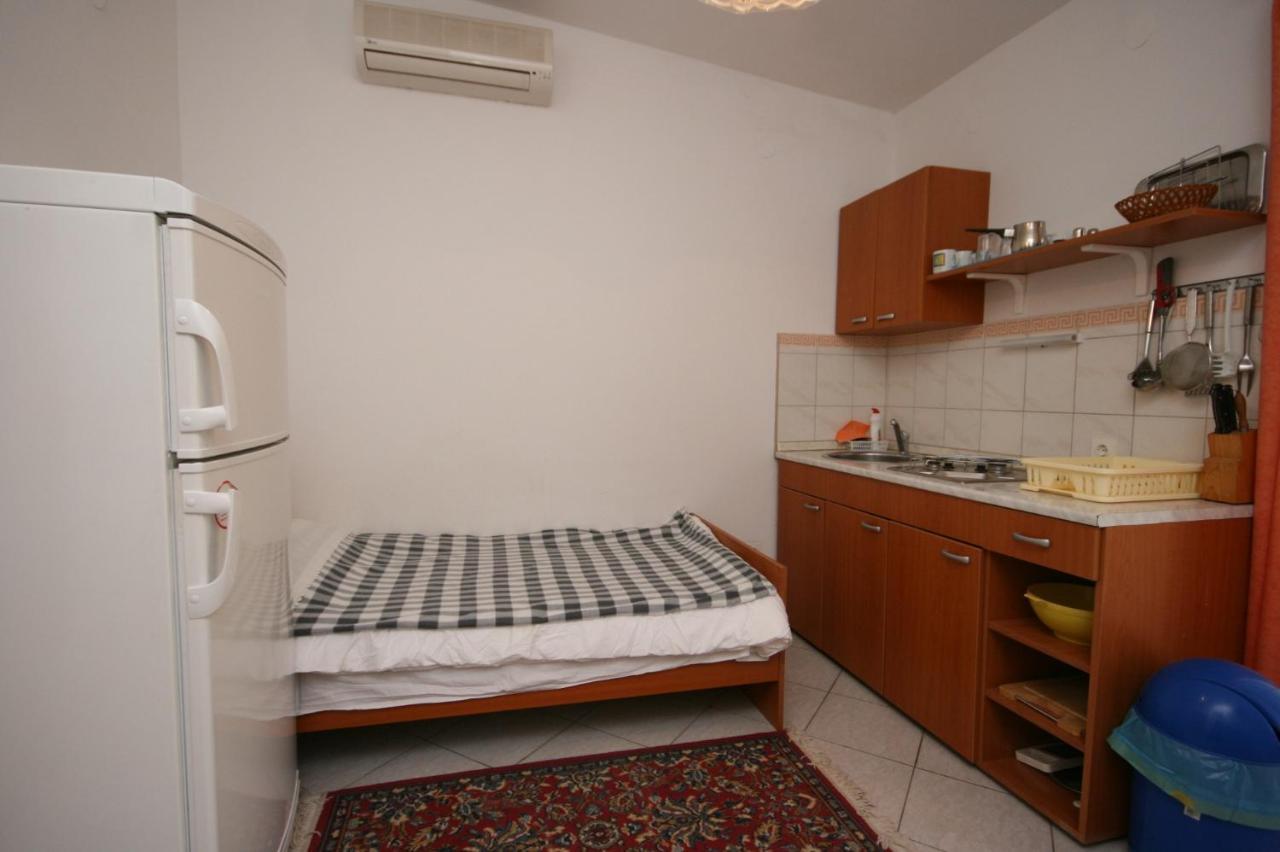 Apartments With A Parking Space Bosana, Pag - 6460 Экстерьер фото